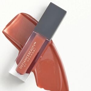 🆕NIB Defiance Beauty Iconic Luminous Liquid Lipstick